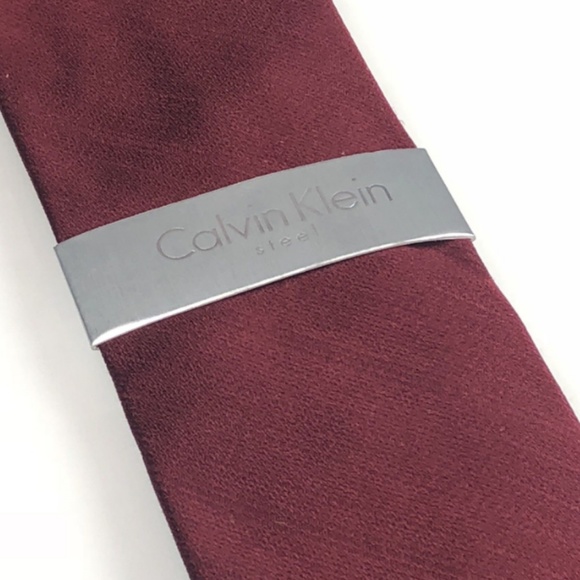 $125 CALVIN KLEIN Men's NECK TIE RED Black SLIM - Picture 7 of 7